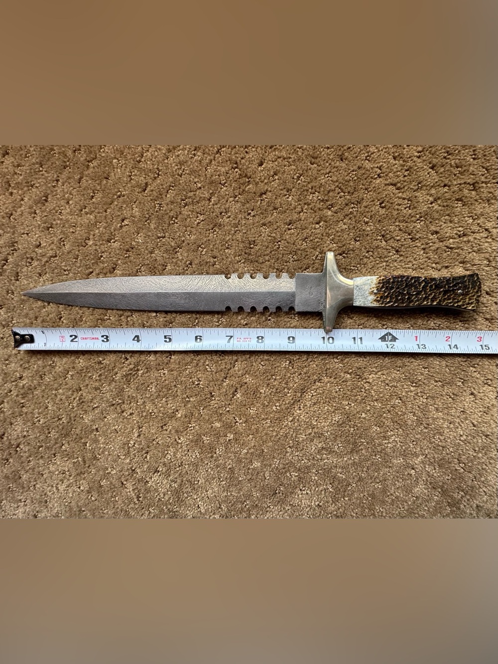 *VINTAGE UNITED CUTLERY JAPAN UC328 "IRON CROSS" DAMASCUS KNIFE W/LEATHER
SHEATH - Picture 10 of 10